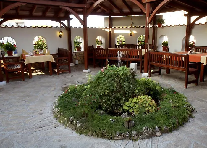 Family St. Constantine And Helena Hotel 2*